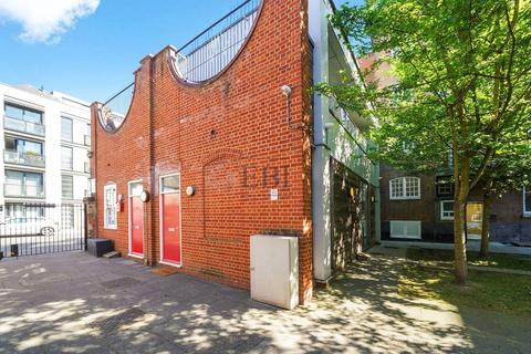7 Bartlett Mews, London, E14 3GS