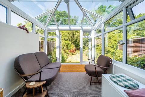 54 Wharncliffe Gardens, London, SE25 6DQ