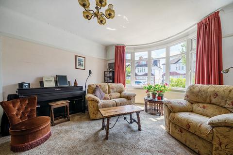 54 Wharncliffe Gardens, London, SE25 6DQ