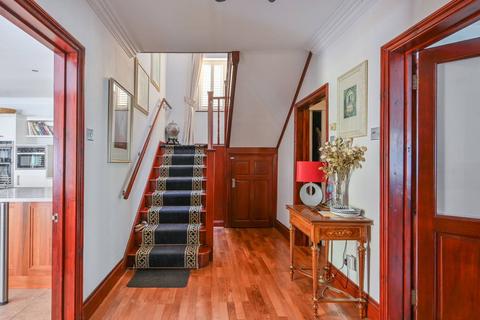 4 bedroom detached house for sale, Lynch Close, Blackheath, London, SE3