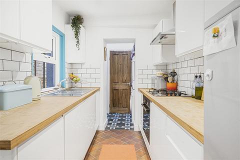 344 Gosbrook Road, Caversham, Reading, RG4 8EG