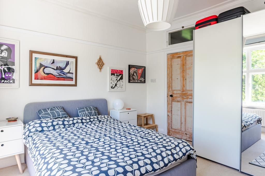 Bedroom1c