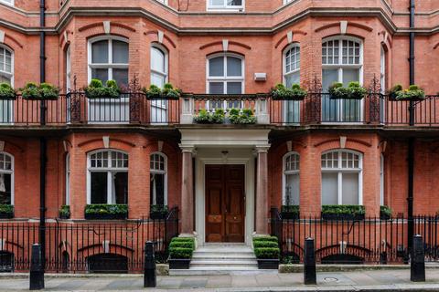 1 bedroom flat to rent, Down Street, Mayfair, London, W1J