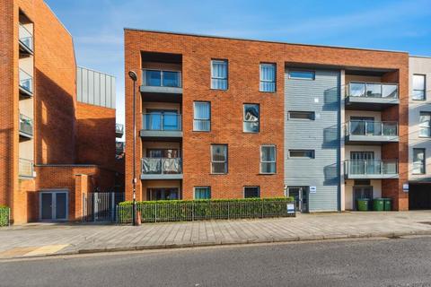 2 bedroom flat to rent, Centenary Quay, Southampton, Hampshire, SO19