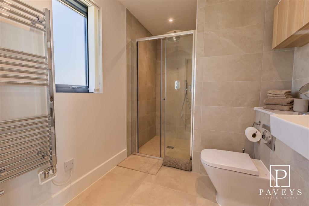 Ensuite shower room