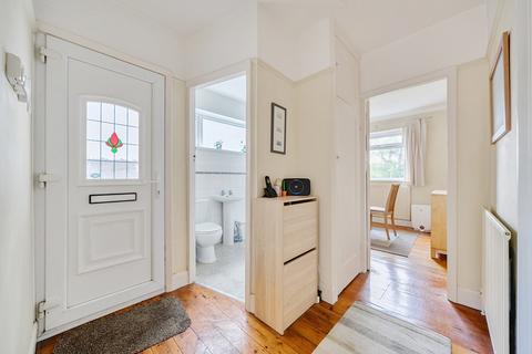 2 bedroom maisonette for sale, Meadowview Road, London
