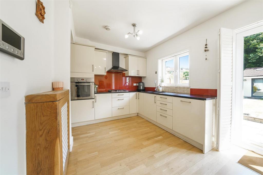 104 Elton Avenue - py BIc SZa M2 Mnn XJc CLb L.jpg