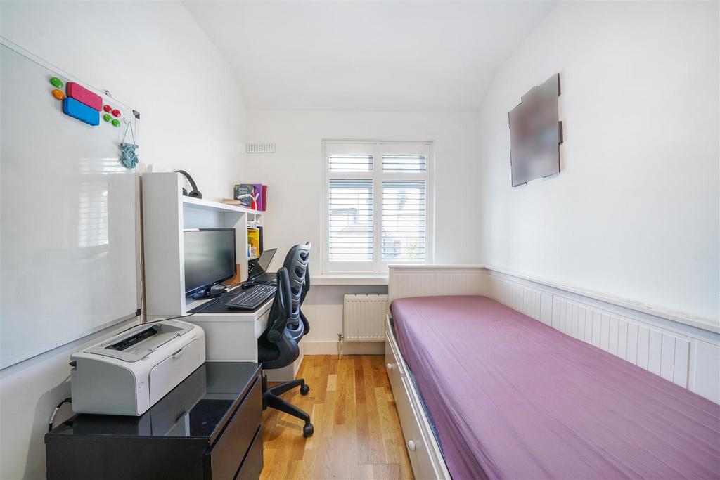 104 Elton Avenue - XFz BKM4 X3d EOi4 Eb MIfp.jpg