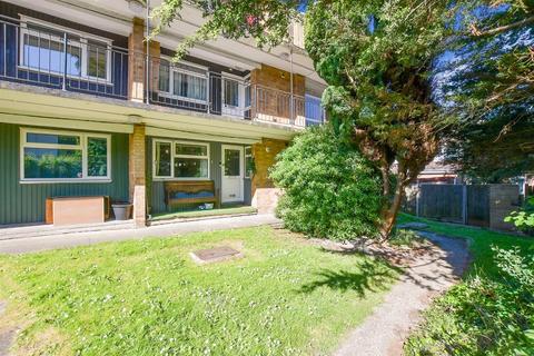 1 bedroom ground floor flat for sale, Invicta House, Canterbury CT1