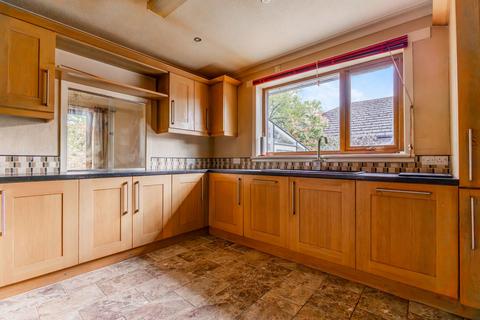5 Fonab Crescent, Pitlochry, PH16 5SQ