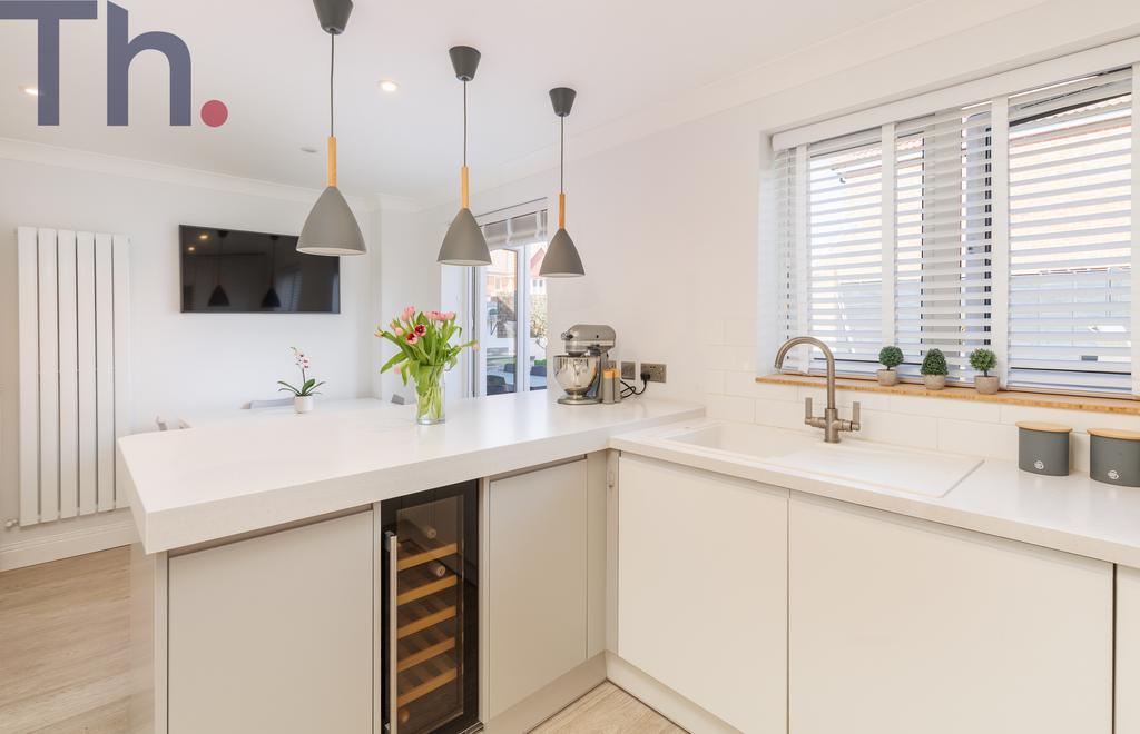 Kitchen/Dining