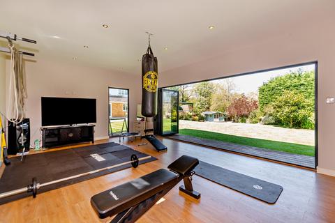 1 The Hatch, Windsor, SL4 5UD