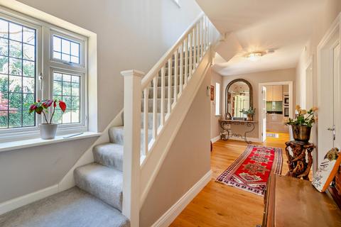 1 The Hatch, Windsor, SL4 5UD