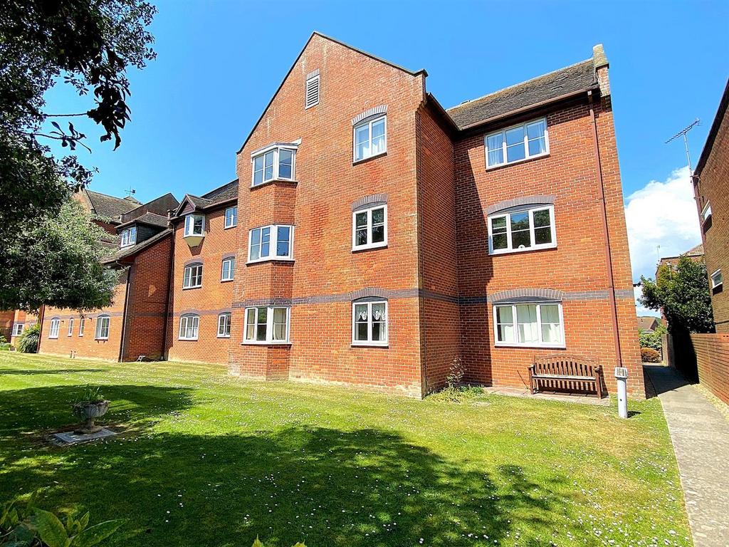 29 Charters Towers - Front.jpg