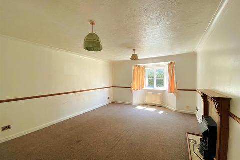 2 bedroom ground floor flat for sale, Hastings Road, Bexhill-On-Sea