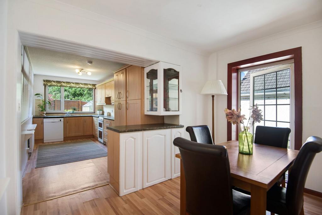 Kitchen/Dining