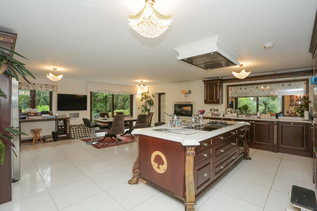 House in Sittingbourne - View 2