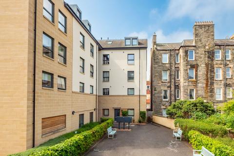 Flat 18, 6 Hatters Lane, Edinburgh, EH7 4GX