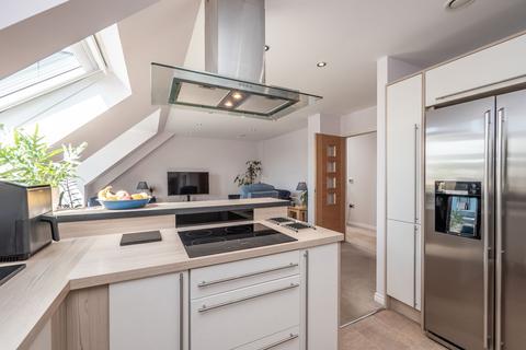 Flat 18, 6 Hatters Lane, Edinburgh, EH7 4GX