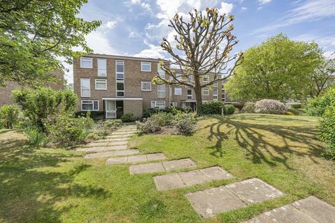 undefined, Harrowdene Gardens, Teddington