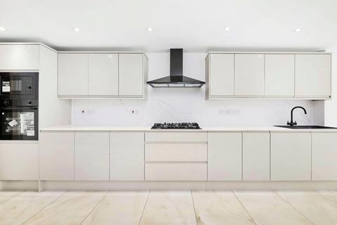 75 Macoma Road, London, SE18 2QJ