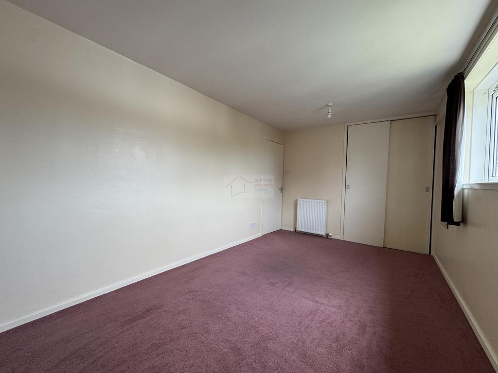 Bedroom 1b.JPG