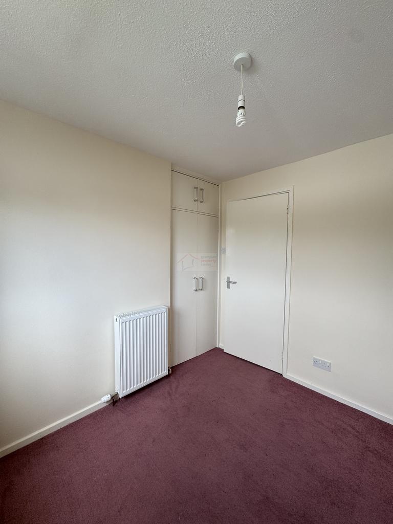 Bedroom 3b.JPG