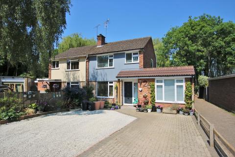 4 bedroom semi-detached house for sale, Brook Close, Wokingham, RG41