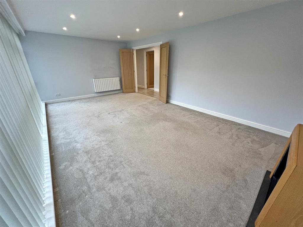 Living room pic 2