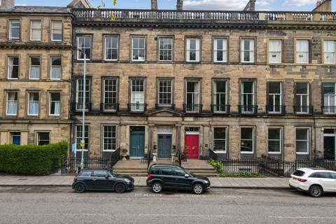 5/1 Brunton Place, Edinburgh, EH7 5EG