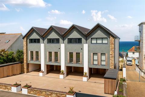 4 bedroom terraced house for sale, Pentire Avenue, Newquay TR7