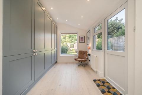 35 Westfield Road, London, W13 9JP