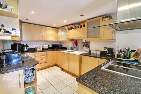 1 bedroom apartment to rent, Millharbour, LONDON