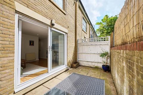 1 Mandrell Road, London, SW2 5EF