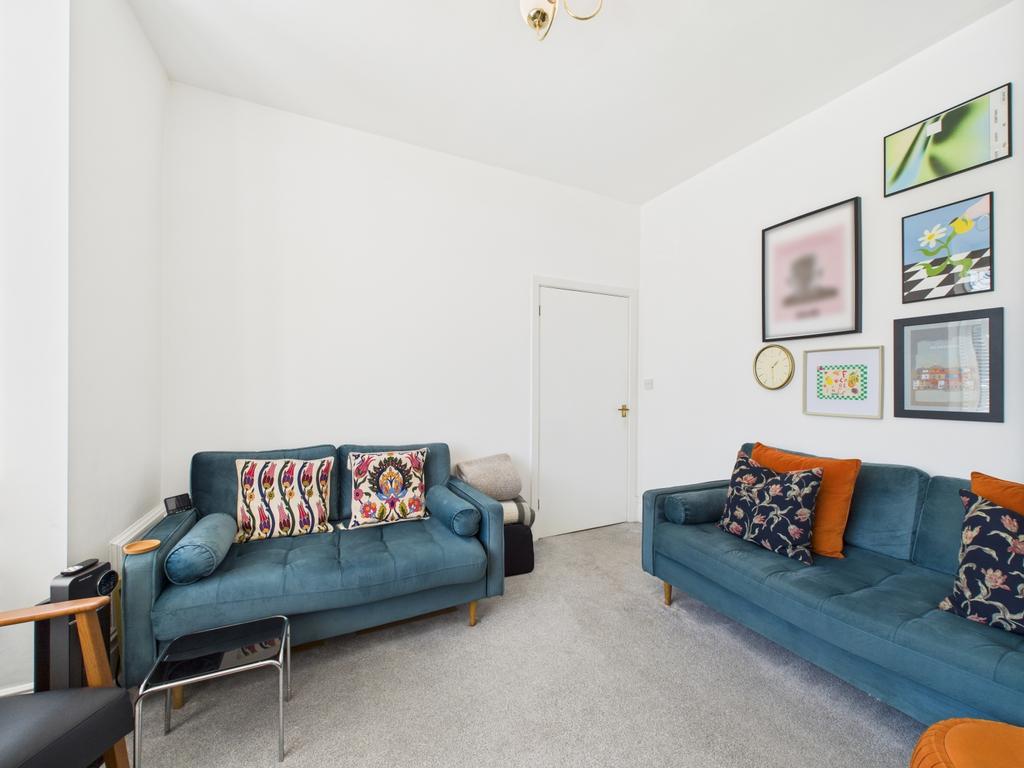 Front Lounge 2