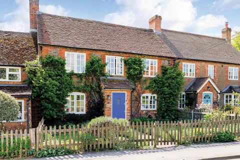 3 bedroom terraced house for sale, High Street, Great Bedwyn, Marlborough, Wiltshire, SN8