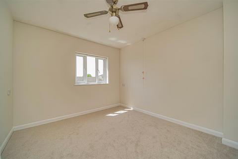 2 bedroom retirement property for sale, Wharf Court, Melksham SN12