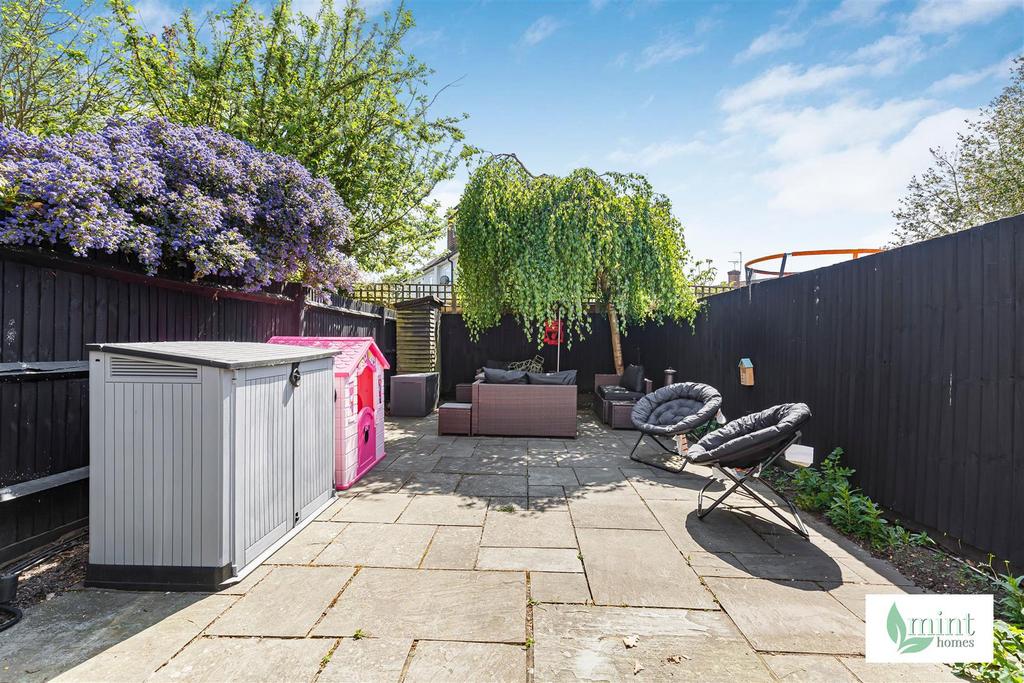 Mint homes-3 holly gate-kt15  22 .jpg