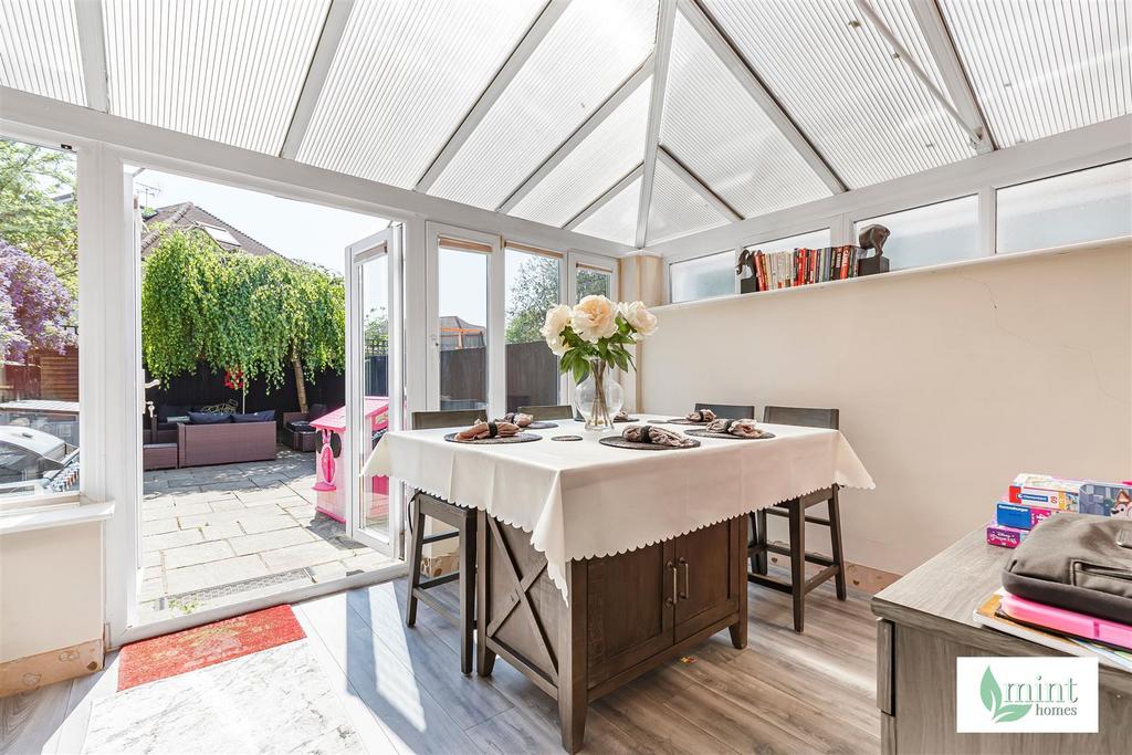Mint homes-3 holly gate-kt15  21 .jpg