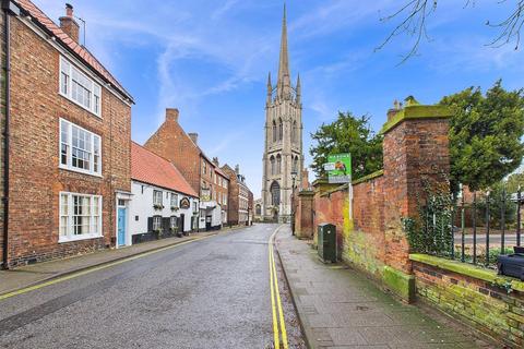 2 bedroom flat for sale, Westgate, Louth LN11