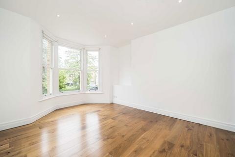 Flat 3, 21 Grange Park, London, W5 3PS