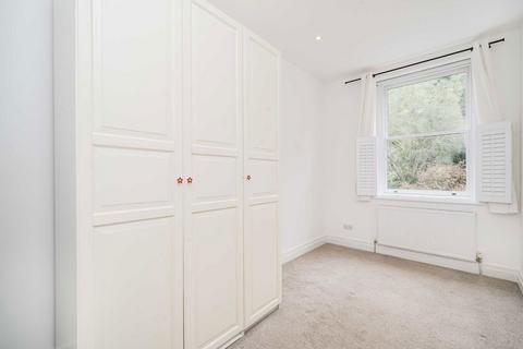 Flat 3, 21 Grange Park, London, W5 3PS