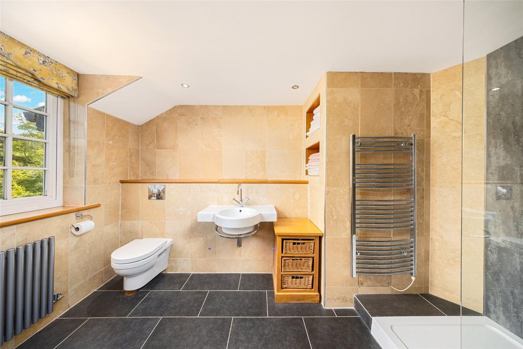 Ensuite