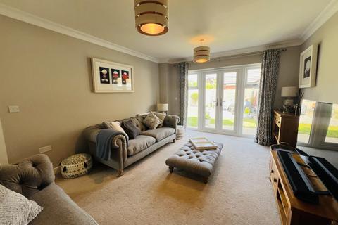 4 Elder Close, Didcot, OX11 6ED