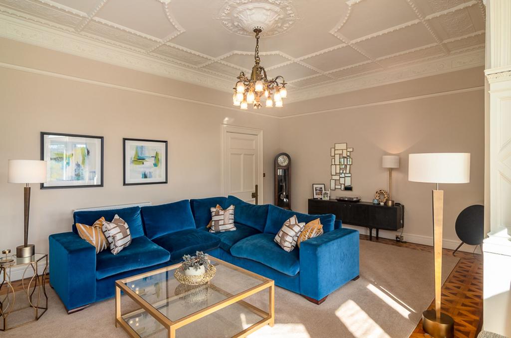 Formal lounge