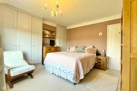 55 Dilhorne Road, Cheadle, Stoke-on-trent, ST10 1PT