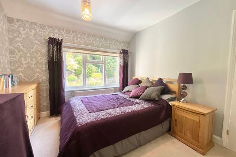 55 Dilhorne Road, Cheadle, Stoke-on-trent, ST10 1PT