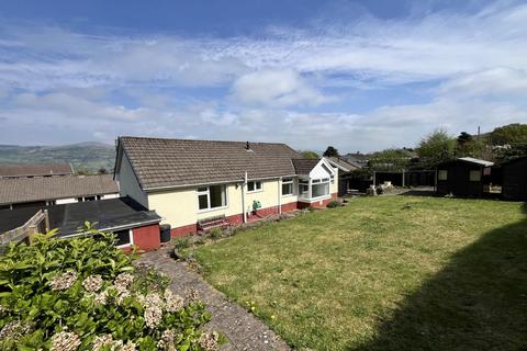 2 bedroom detached bungalow for sale, Stephens Crescent, Govilon, Abergavenny, NP7
