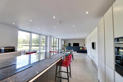 6 bedroom barn for sale, Burton End, Stansted, CM24