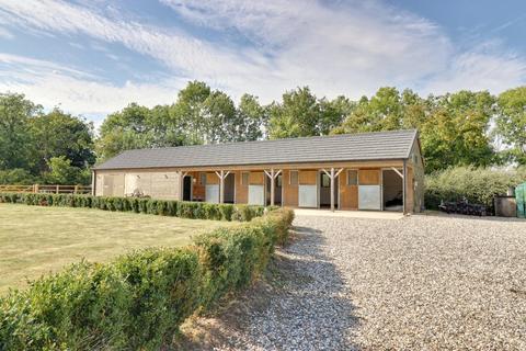 6 bedroom barn for sale, Burton End, Stansted, CM24